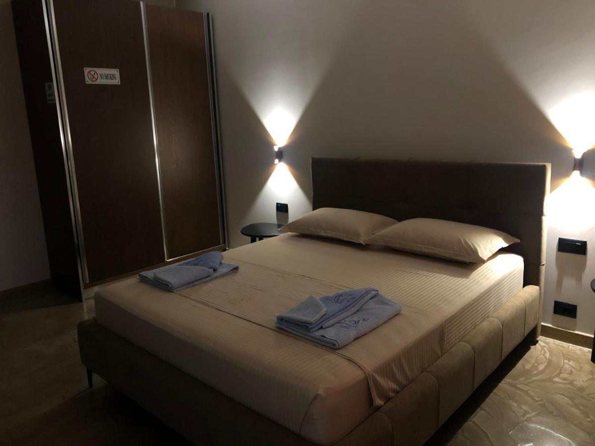 Ritson Hotel Vlorë エクステリア 写真