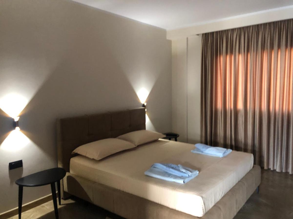 Ritson Hotel Vlorë エクステリア 写真