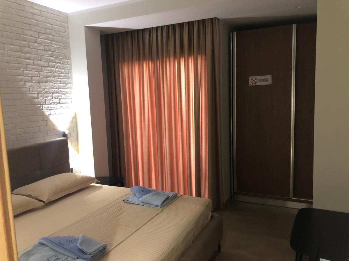 Ritson Hotel Vlorë エクステリア 写真