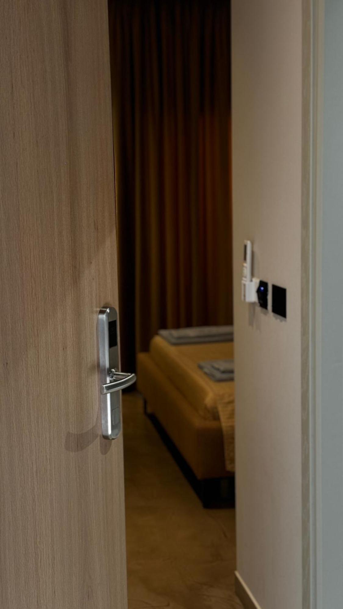 Ritson Hotel Vlorë エクステリア 写真